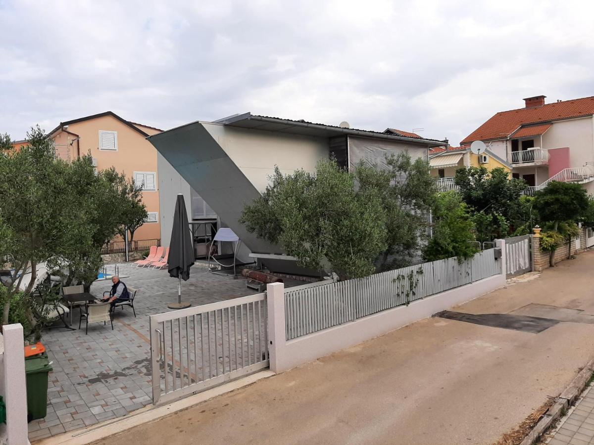 Gaestehaus Mimesis โวดีเซ ภายนอก รูปภาพ
